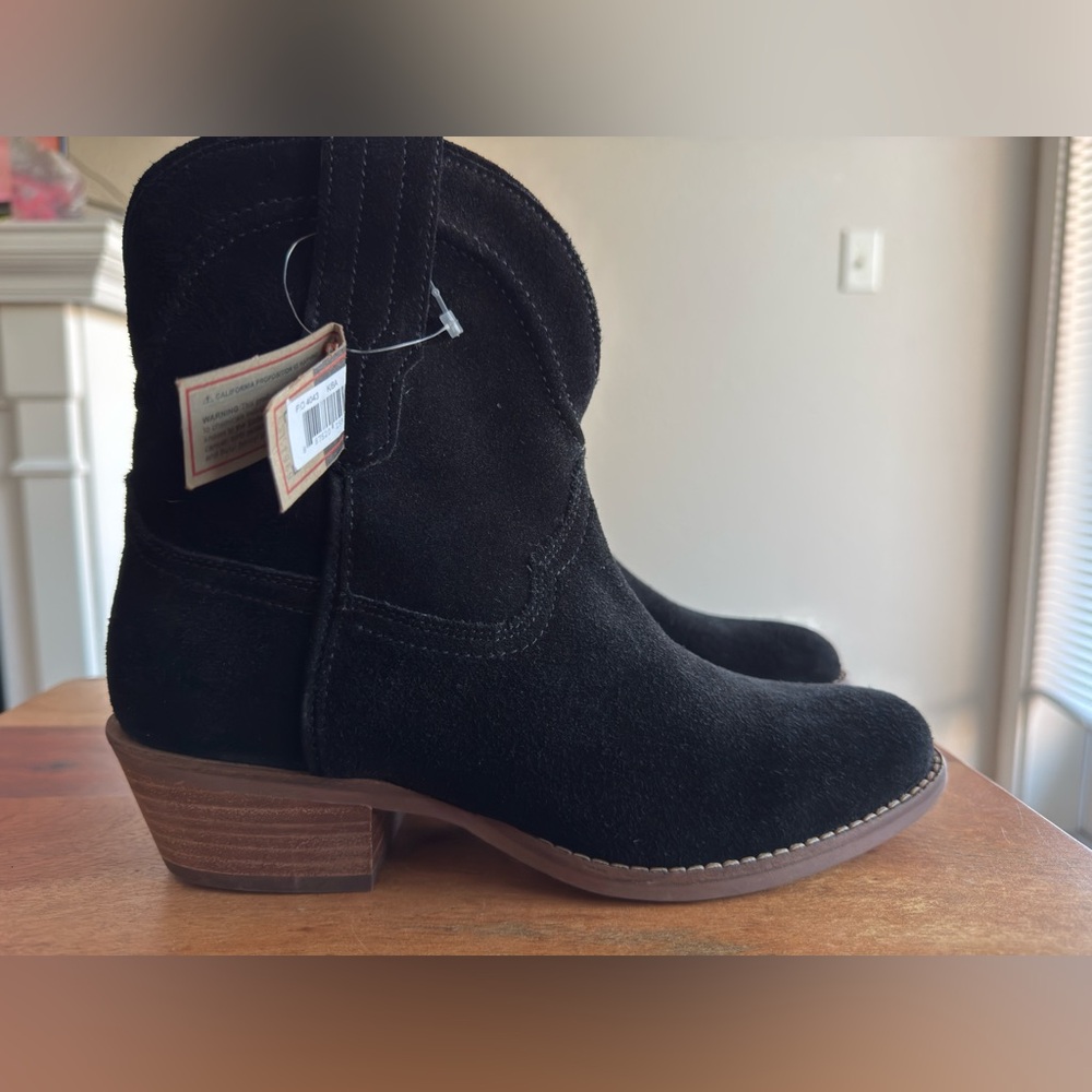 Dingo Women’s Tumbleweed Pull On Round Toe Western Ankle Boots Size 7